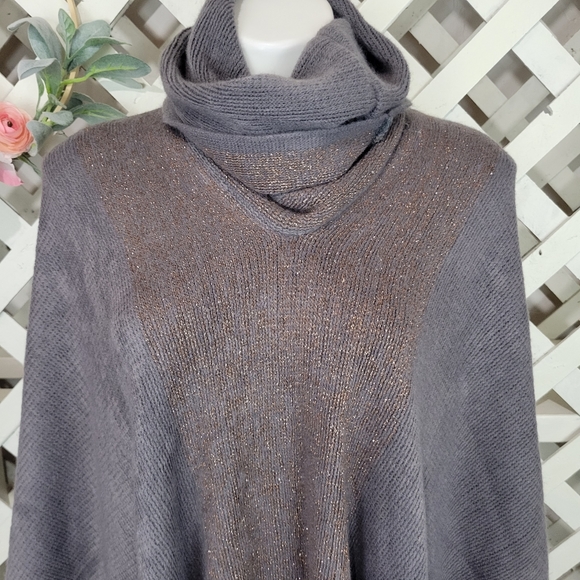 New with Tag Arianna by Howard's Cowl Neck Copper and Grey Poncho One Size - Picture 2 of 7